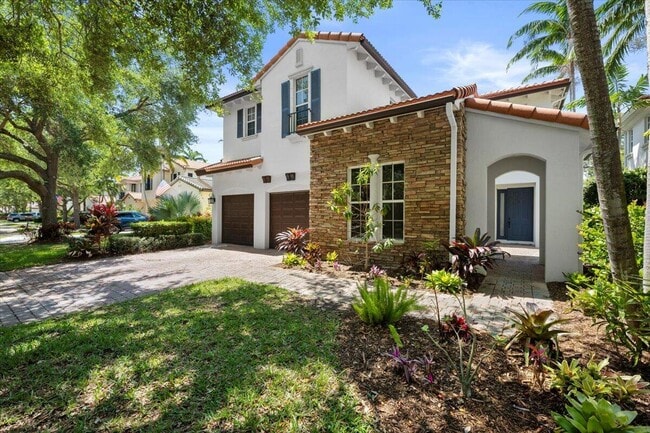 Primary Photo - 956 Mill Creek Dr