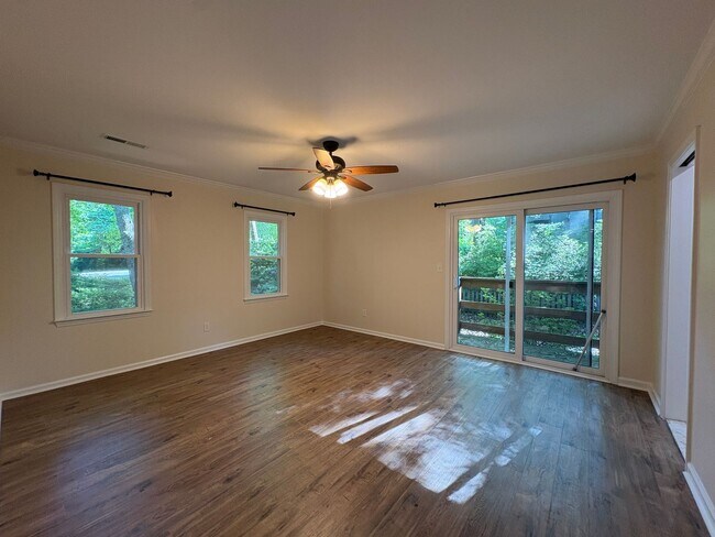Building Photo - 3 Bedroom, 2 Bathroom House in Lewisville!
