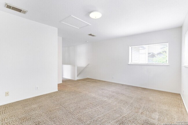 Building Photo - 10106 Amber Flora Dr