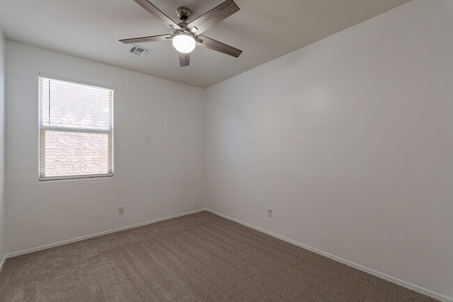 Building Photo - Gladden Farms Home