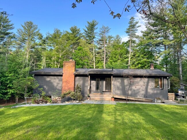 Building Photo - 61 Woodland St