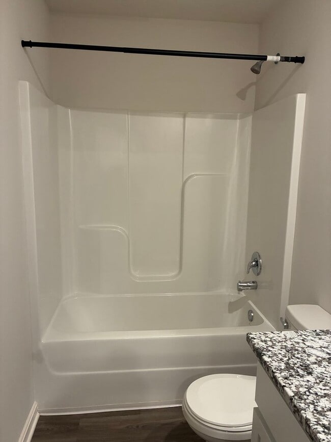 Building Photo - 105 S Osprey Ct