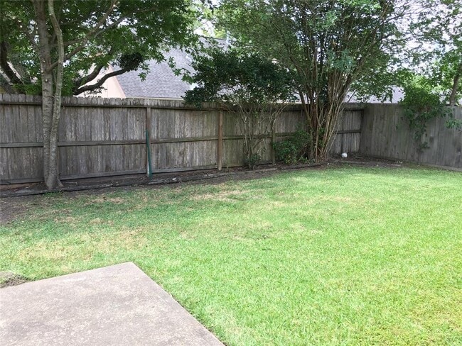 Building Photo - 4935 Linden Pl