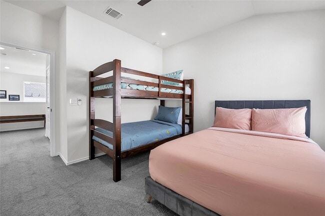 Building Photo - 12520 Anthology St