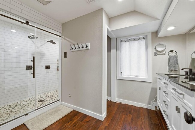 Building Photo - 7039 Comanche Trail