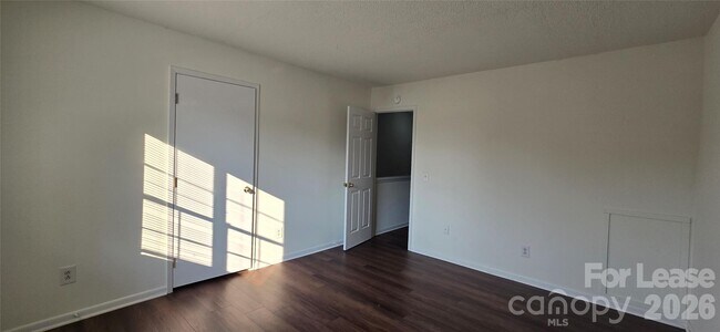 Building Photo - 3109 Heathstead Place