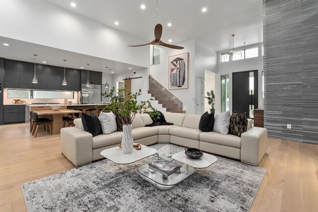 Building Photo - 4811 Timberline Dr
