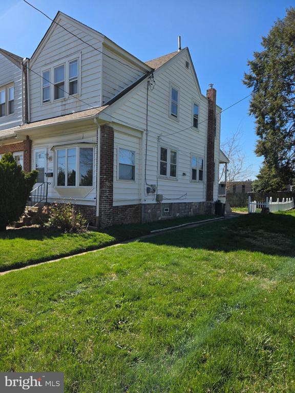 Building Photo - 1954 Kohl St