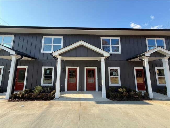 Building Photo - 473 Red Rider Rd