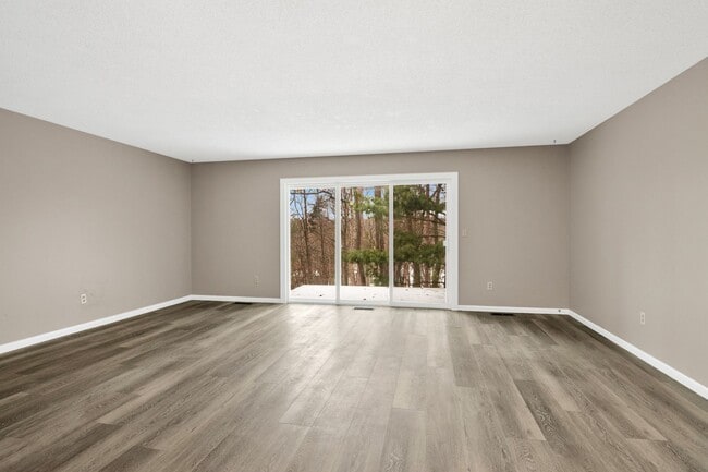 Building Photo - 3463 Blackwood Dr