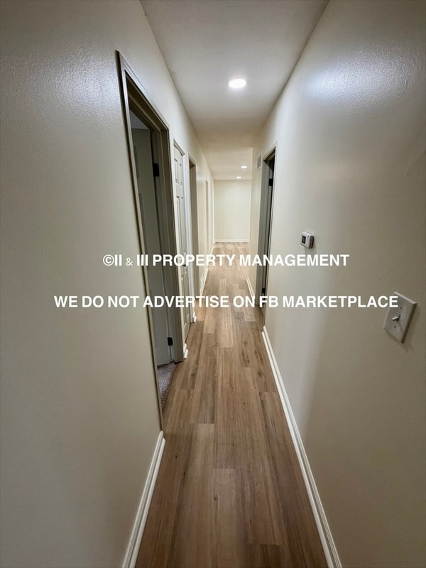 Building Photo - 816 S Montclaire Dr