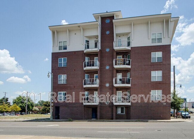 Building Photo - 426 N Front St