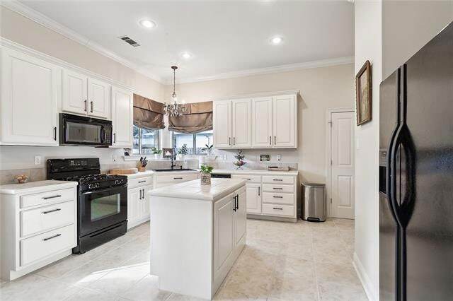 Building Photo - 236 Highland Dr