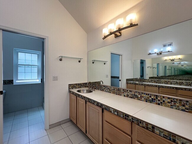 Building Photo - Beautifully Updated 3-Bedroom Home + Bonus Room with Private Backyard Retreat