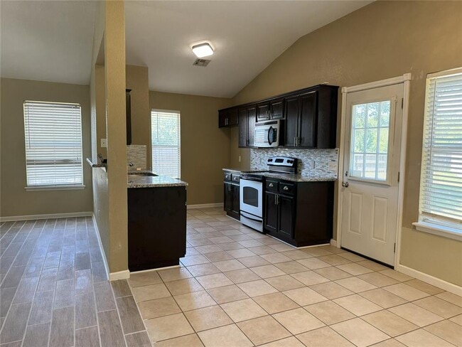 Building Photo - 10201 Buccaneer Dr