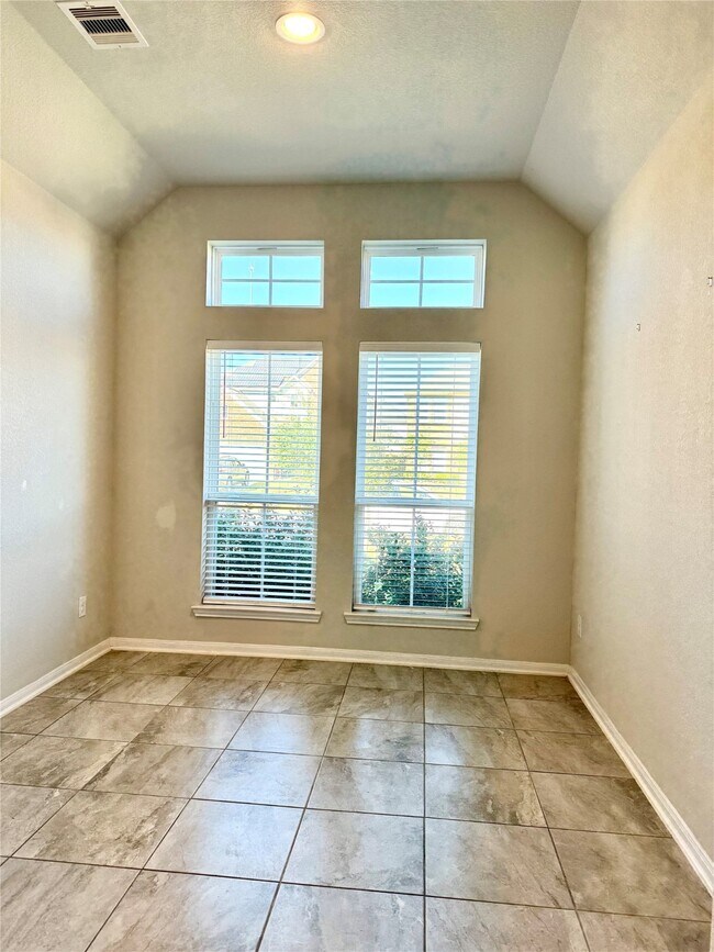 Building Photo - 2215 Hidden Embers Path