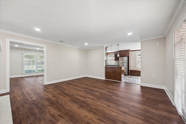 Building Photo - 3806 Murworth Dr