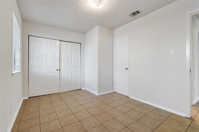 Building Photo - 3801 Foust Trail