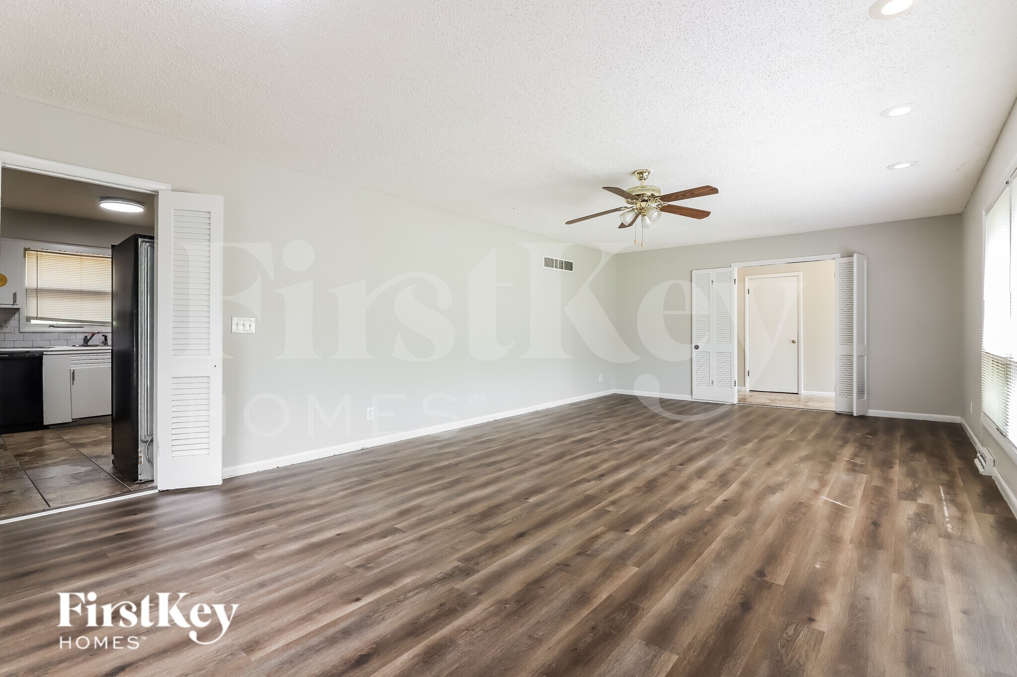 Building Photo - 7120 Eastern Ave