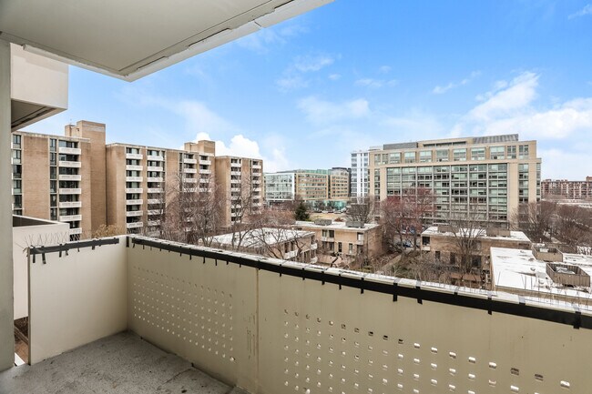 Building Photo - 240 M St SW