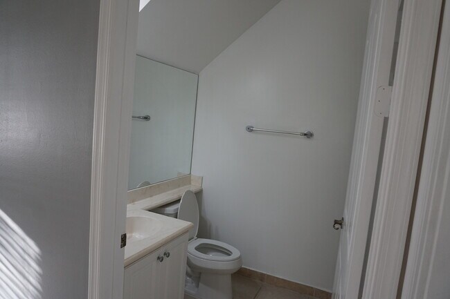 Building Photo - 3919 Passion Flower Rd