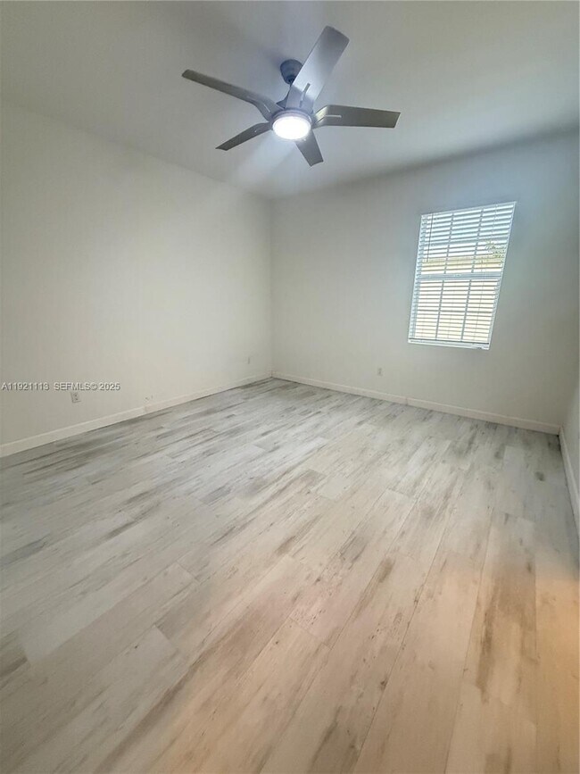 Building Photo - 4029 NW 11 Dr