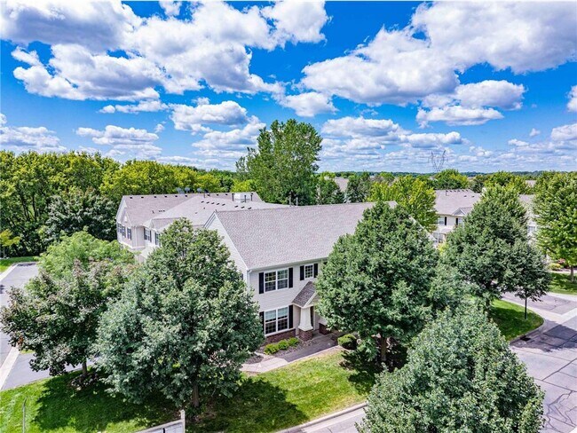Building Photo - 875 Braunworth Ct