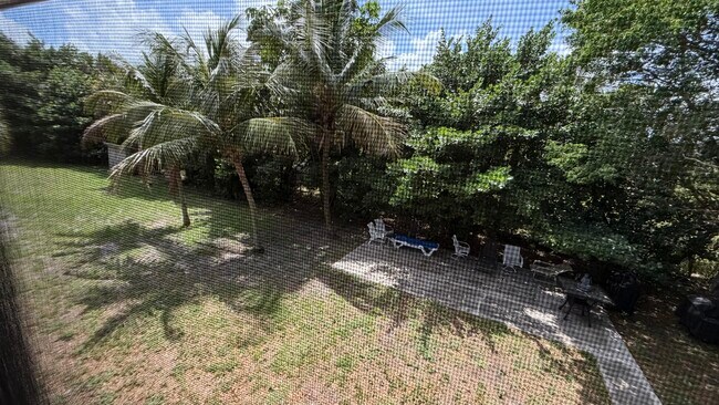 Building Photo - 4061 NW 9th Ave