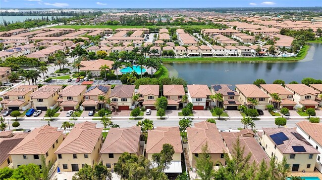 Building Photo - 3502 W 86th Terrace