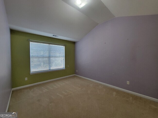 Building Photo - 175 Stillwood Dr