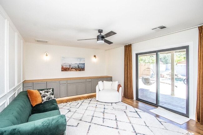 Building Photo - Ideal 3BR home!