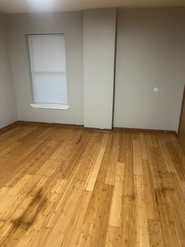 Building Photo - 1505 N Tuxedo St