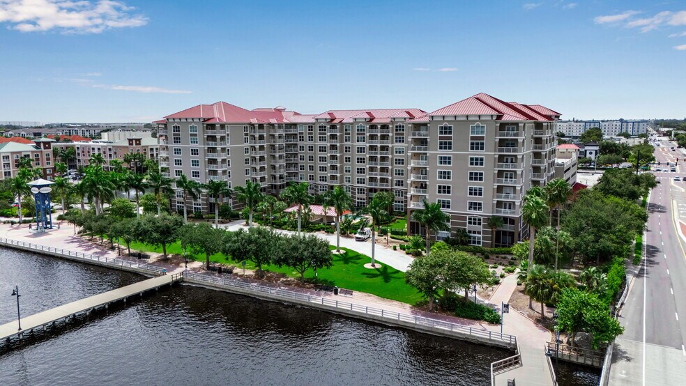 Building Photo - 808 3rd Ave W
