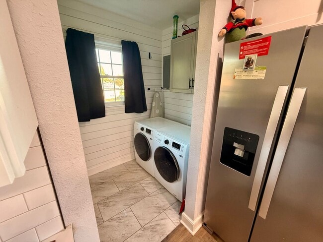 Building Photo - Your Perfect Retreat Awaits in Kingsport –...