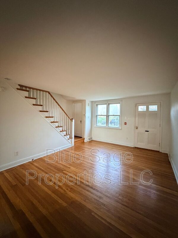 Building Photo - 314 Spruce St