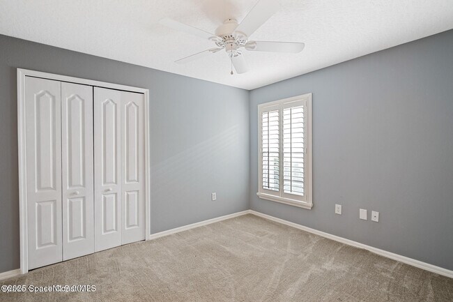 Building Photo - 8000 Daventry Dr