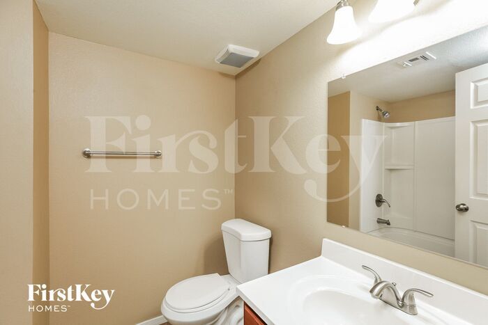 Building Photo - 9608 N 43rd Dr
