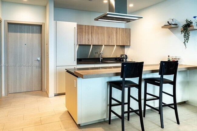 Building Photo - 1000 Brickell Plaza