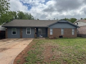 Building Photo - 5004 Brookdale Dr