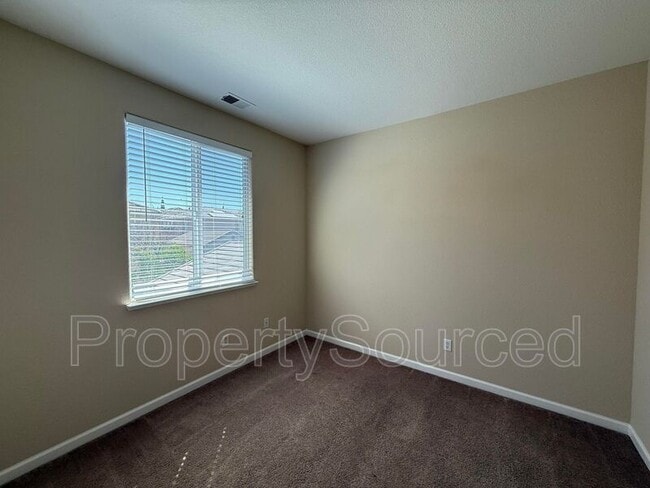 Building Photo - 388 Crescent Moon Dr