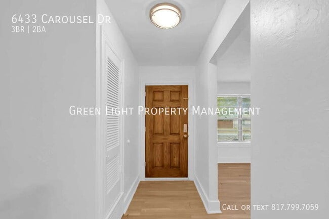 Building Photo - 6433 Carousel Dr