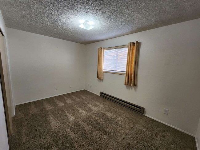 Building Photo - 3 bed 1.5 bath in Sequim