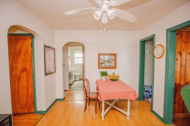 Building Photo - Beautiful four bedroom home avaulable for ...