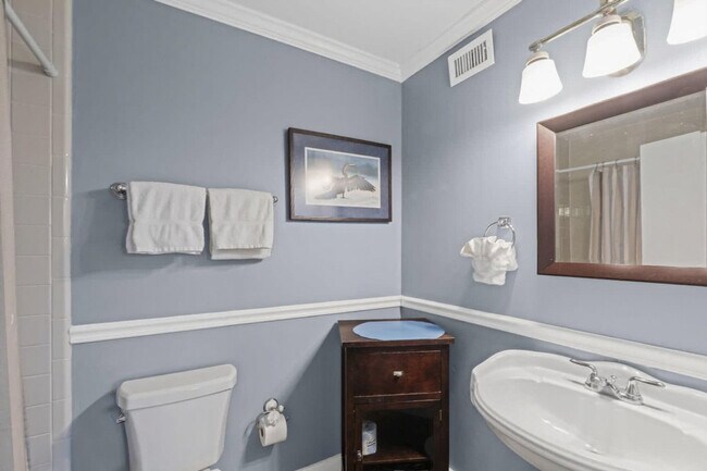 Building Photo - 890-A1A A1A Beach Blvd