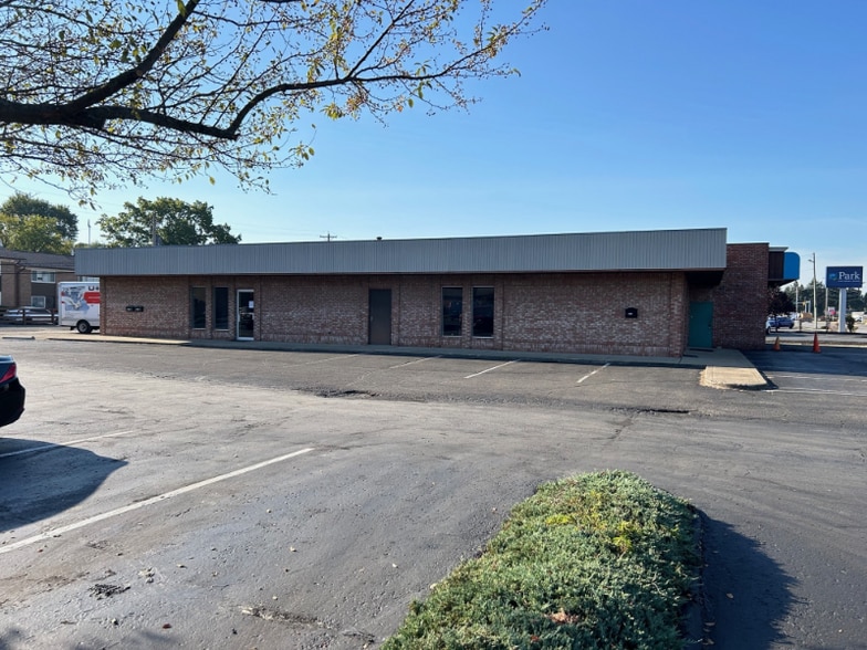 Building Photo - 1000 N 21st St