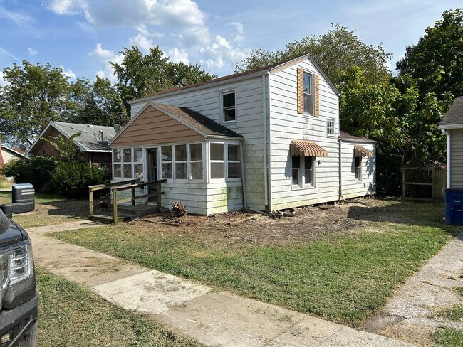 Building Photo - 317 E South St