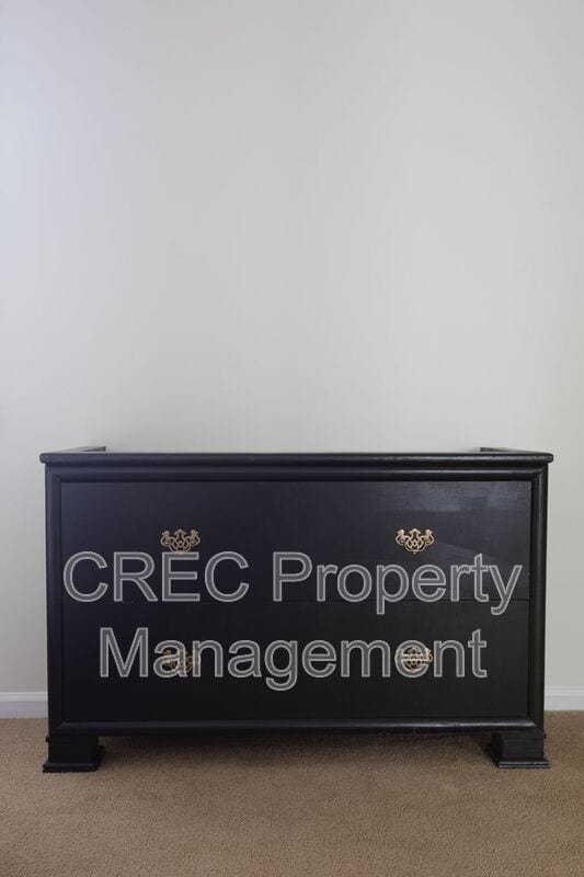 Building Photo - 637 Baytree Ct