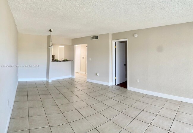 Building Photo - 4235 N University Dr
