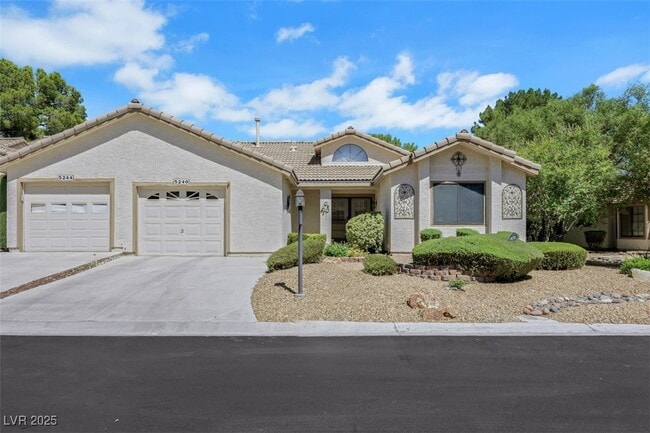 Primary Photo - 5240 Las Cruces Dr