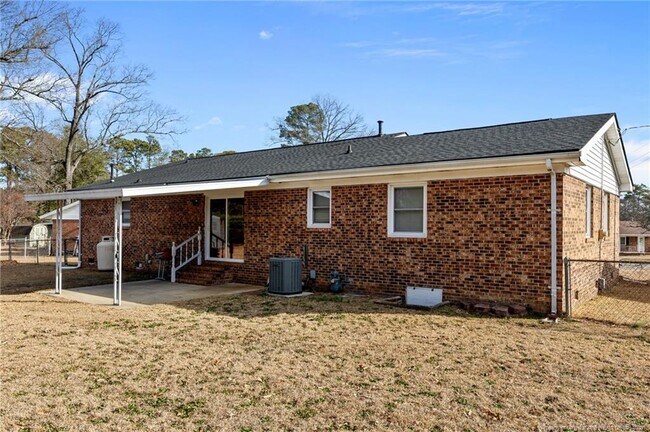 Building Photo - 5419 Laramie Ct